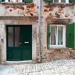 Apartment Ca\' 1620 - Rosa Selvatica