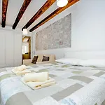 Apartment Ca\' 1620 - Rosa Selvatica